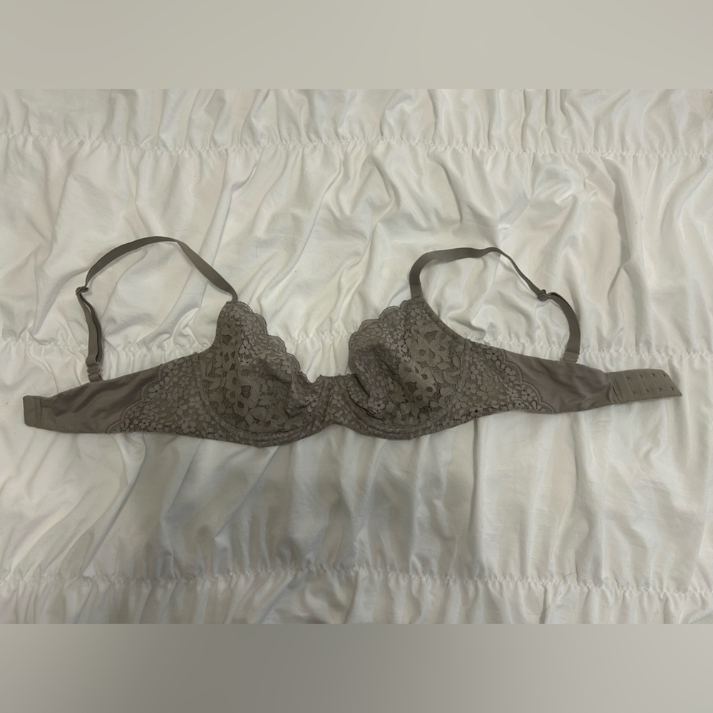 Victoria's Secret Lace Bra - Gray